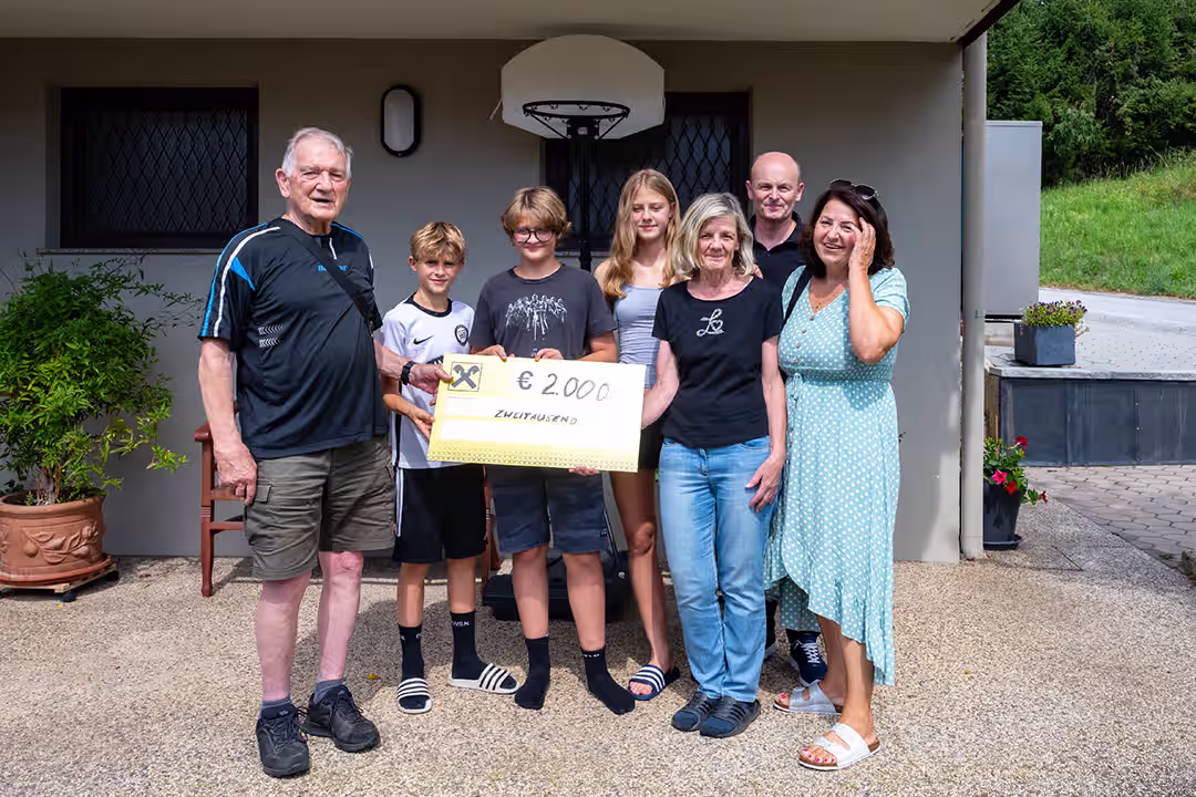 Benefiz-Tennisturnier für eine bedürftige Familie in Weinitzen